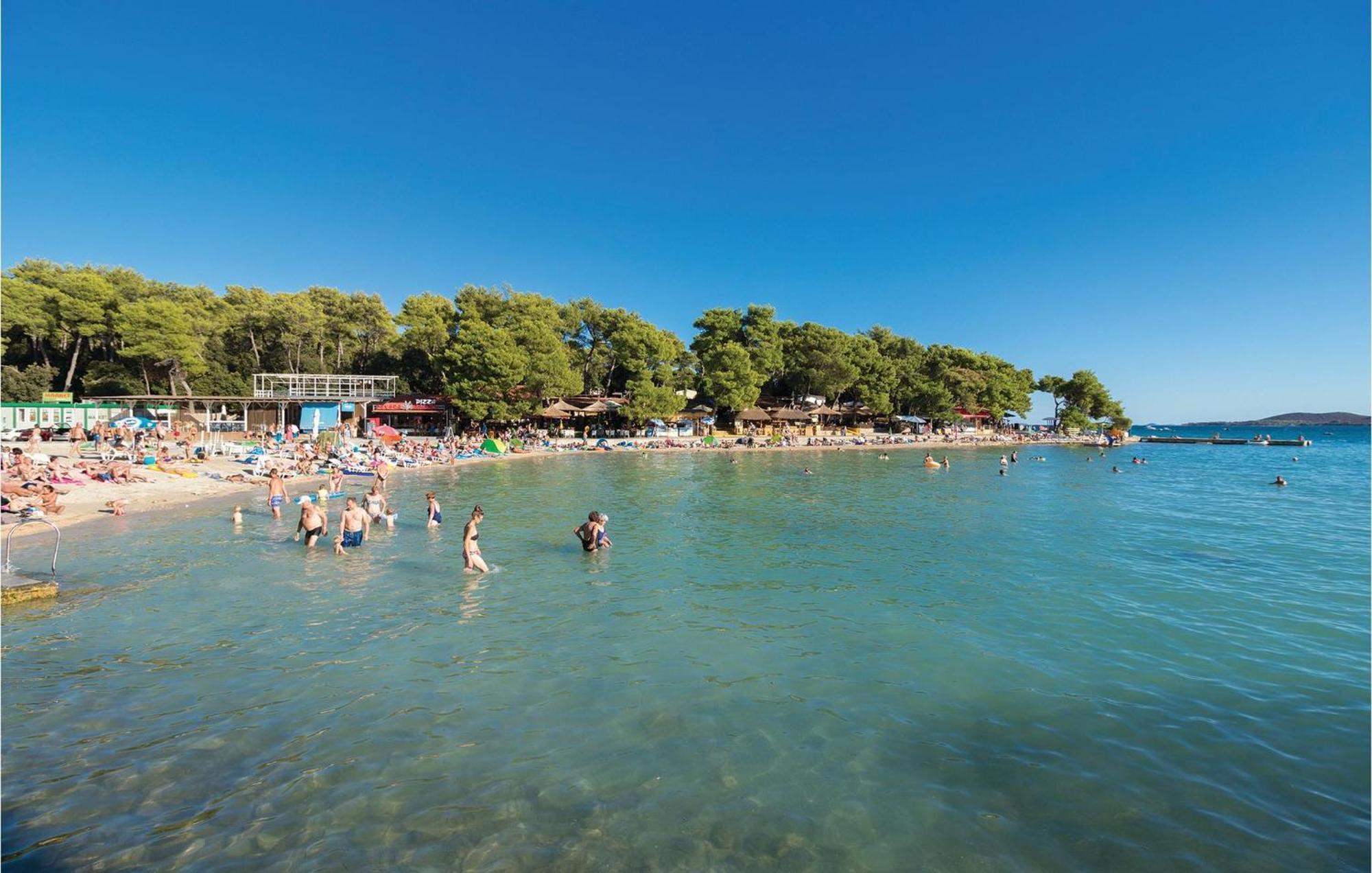 Pet Friendly Apartment In Biograd With Kitchen Weißenburg Exterior foto