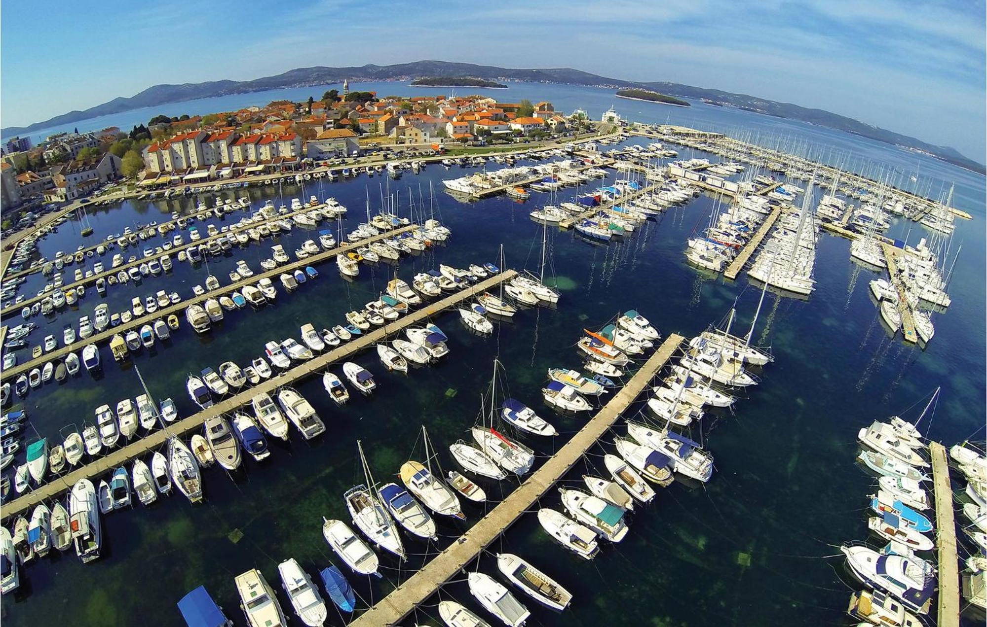 Pet Friendly Apartment In Biograd With Kitchen Weißenburg Exterior foto